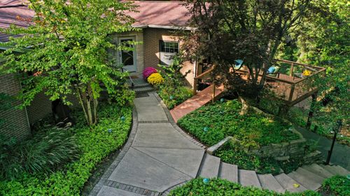 1630 S 3rd St, Niles, MI, 49120-4029 | Card Image