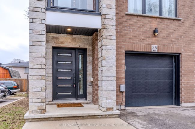 25 - 33 Jarvis St, House attached with 3 bedrooms, 3 bathrooms and 1 parking in Brantford ON | Image 4
