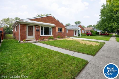 7952 Elm St, Taylor, MI, 48180-2217 | Card Image