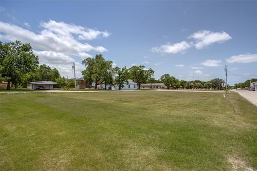 529 N 4th St, Princeton, TX, 75407-6602 | Card Image