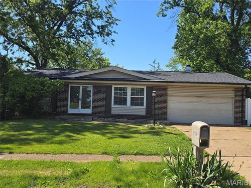 4303 Caracalla Dr, Florissant, MO, 63033-7001 | Card Image