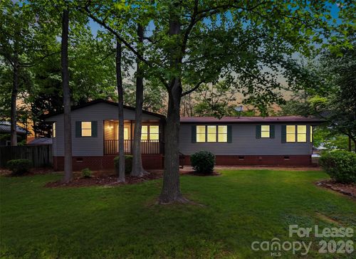 120 Stepaside Ln, Mooresville, NC, 28117-7317 | Card Image