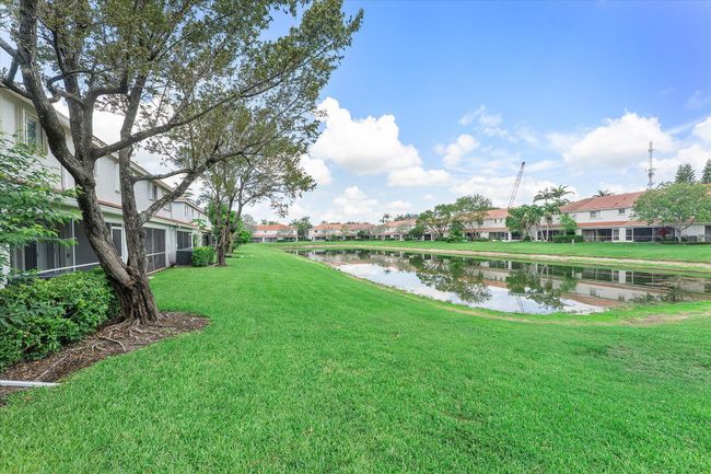 6204 Sandy Bank Ter, Condo with 2 bedrooms, 3 bathrooms and null parking in Riviera Beach FL | Image 21