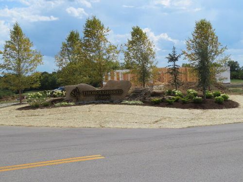 1185 Craig Xing, Winchester, KY, 40391-9687 | Card Image