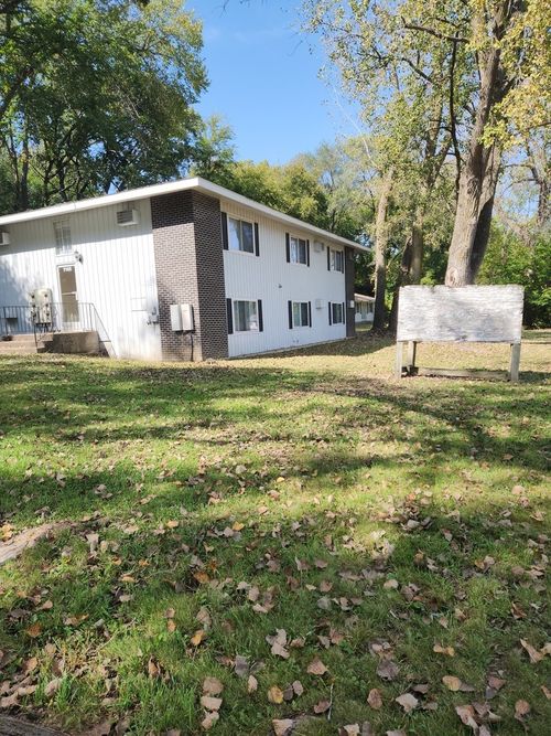 7165 Barnard Mill Rd, Wonder Lake, IL, 60097-9165 | Card Image