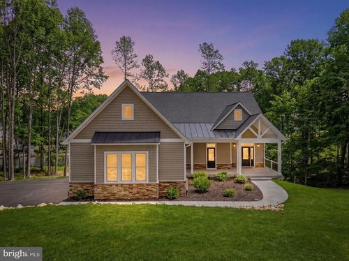 44 Deep Creek Cir, BUMPASS, VA, 23024-4780 | Card Image