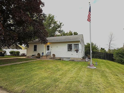 65 1st St Se, Elgin, MN, 55932-9688 | Card Image