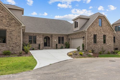 6 Castle Bridge Ct, Pinehurst, NC, 28374-0704 | Card Image