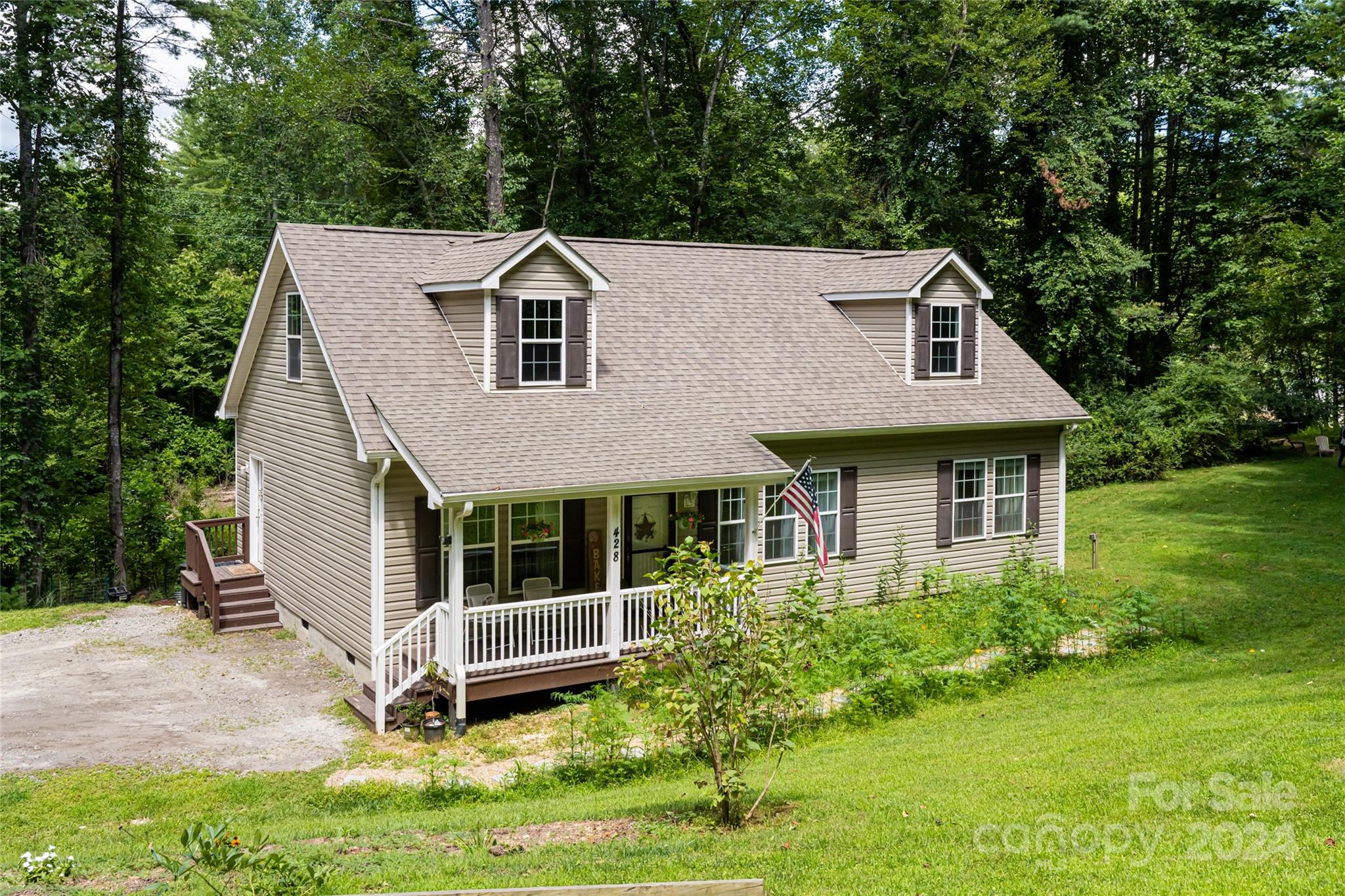 Folly Rd, Hendersonville, NC 28739