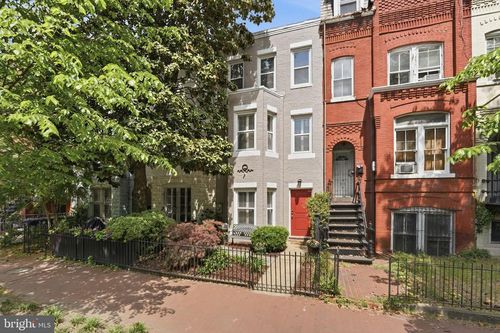 822 Constitution Ave Ne, WASHINGTON, DC, 20002-6004 | Card Image