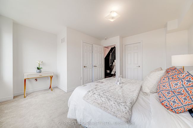 1916 Donald Cousens Pky, House attached with 3 bedrooms, 4 bathrooms and 1 parking in Markham ON | Image 16