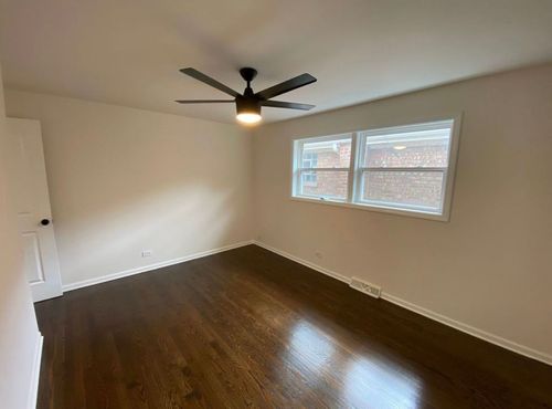 5749 W 63rd Pl, CHICAGO, IL, 60638-5517 | Card Image