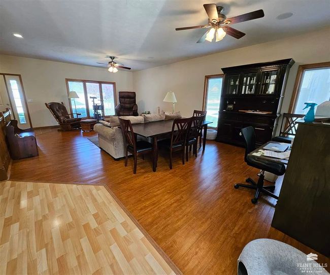 1605 Parkplace Court, House other with 3 bedrooms, 3 bathrooms and null parking in Abilene KS | Image 6