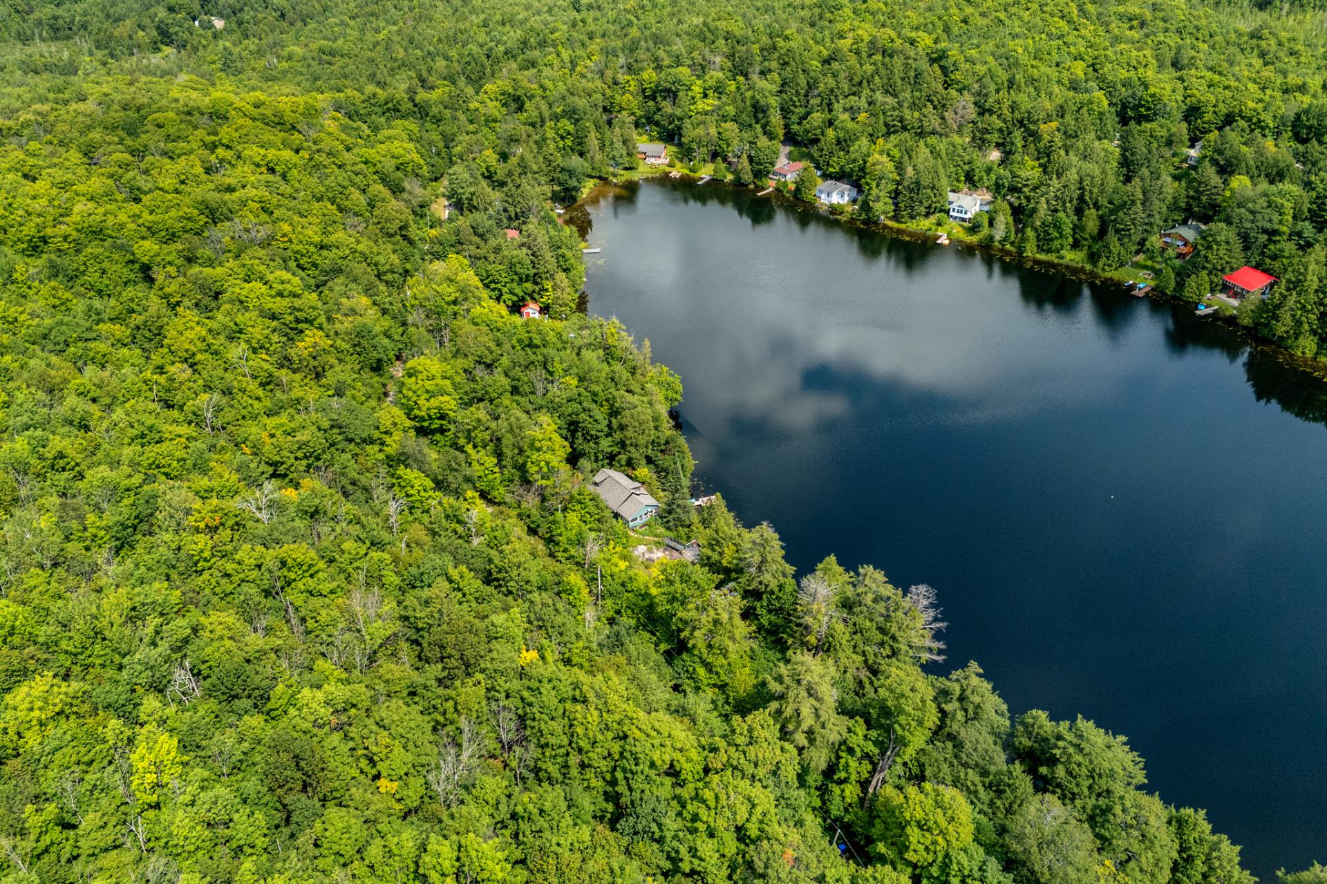Residential in Val-des-Monts