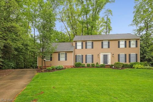 5826 Garth Cir Nw, Canton, OH, 44718-1373 | Card Image