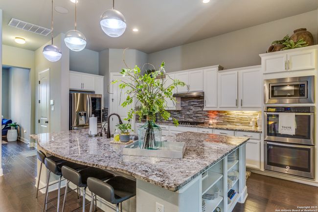 8822 Whisper Gate, House other with 4 bedrooms, 3 bathrooms and null parking in Fair Oaks Ranch TX | Image 8