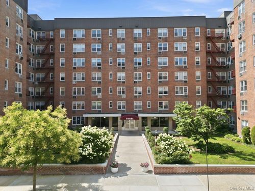 7p-3 Sadore Ln, Yonkers, NY, 10710-4741 | Card Image