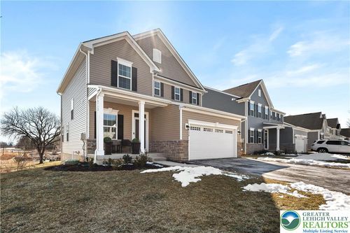 1174 Woodmont Ln, CATASAUQUA, PA, 18032-8004 | Card Image