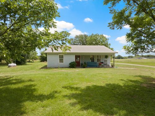196 County Road 1309, Bogata, TX, 75417-5230 | Card Image