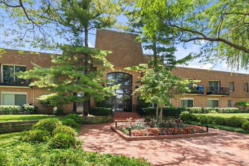 apt-123-1220 Park Ave W, Highland Park, IL, 60035-2242 | Card Image