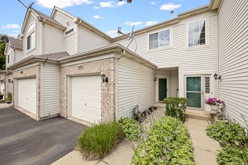 0-3371 Blue Ridge Dr, Carpentersville, IL, 60110-3600 | Card Image