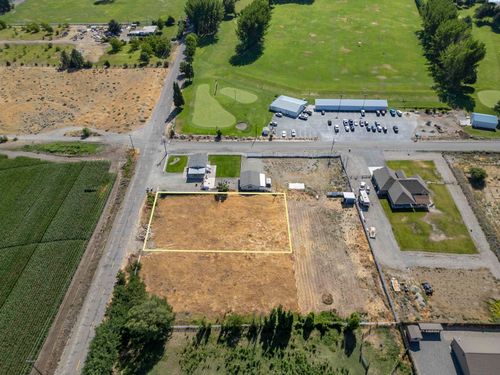 4016 W Argent Pl, Pasco, WA, 99301-2502 | Card Image