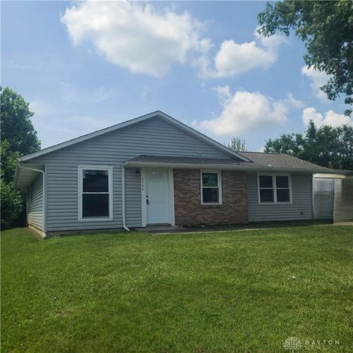 6760 Sandy Dr, Trotwood, OH, 45426-3141 | Card Image