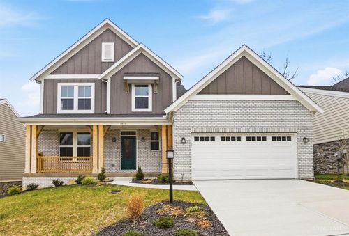 2615 Golden Leaf Dr, Beavercreek, OH, 45431-3542 | Card Image