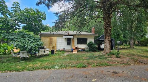 1112 Alpine St, Gainesville, GA, 30501-1724 | Card Image