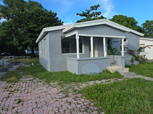 719 21st St, West Palm Beach, FL, 33407-5721 | Card Image