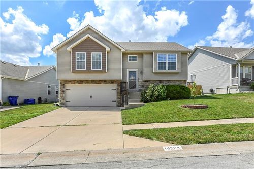 14324 Richmond Ave, Grandview, MO, 64030-2108 | Card Image