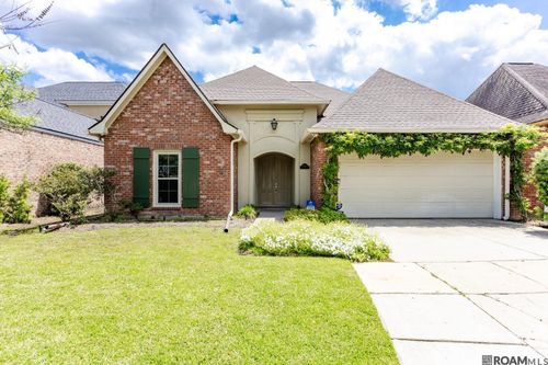 11051 Shoreline Dr, Baton Rouge, LA, 70809 | Card Image
