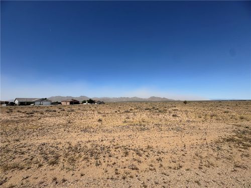 9957 N Roundup Trl, Kingman, AZ, 86401 | Card Image