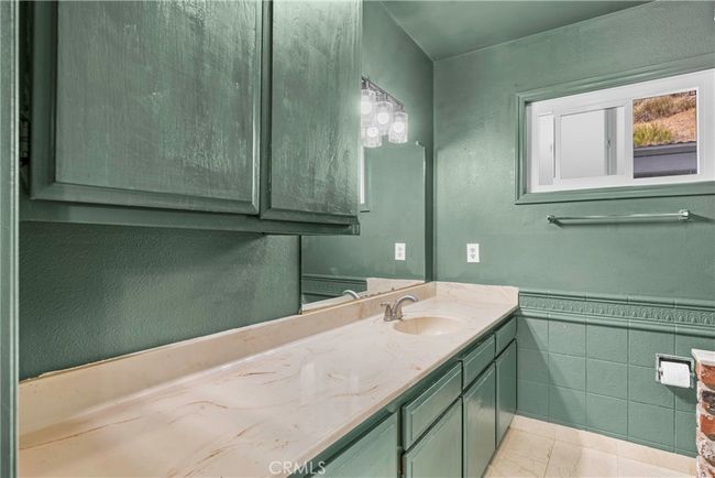 26865 Elizabeth Lake Rd, House other with 2 bedrooms, 2 bathrooms and 2 parking in Lake Hughes CA | Image 32