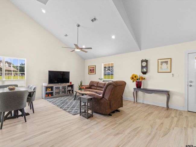 1845 Myrtle, House other with 3 bedrooms, 2 bathrooms and null parking in Diana TX | Image 6