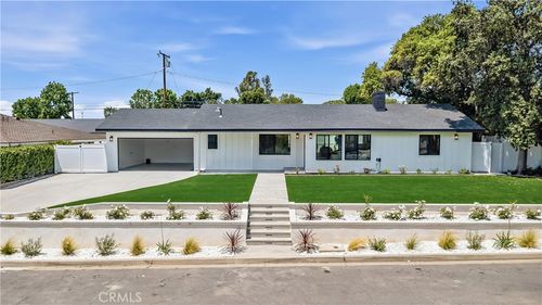 12621 Singing Wood Dr, Santa Ana, CA, 92705-8413 | Card Image