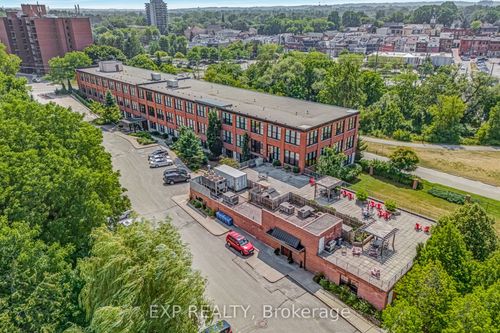 111-543 Timothy St, Newmarket, ON, L3Y1R1 | Card Image