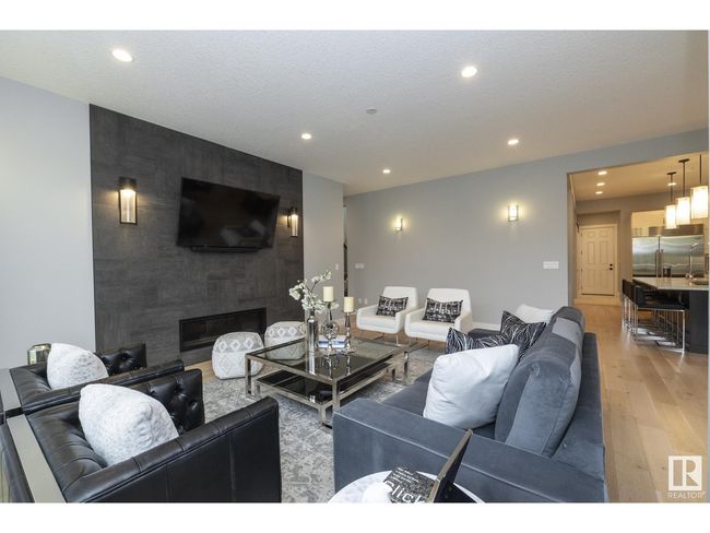 7549 May Common Nw, House other with 4 bedrooms, 4 bathrooms and null parking in Edmonton AB | Image 7