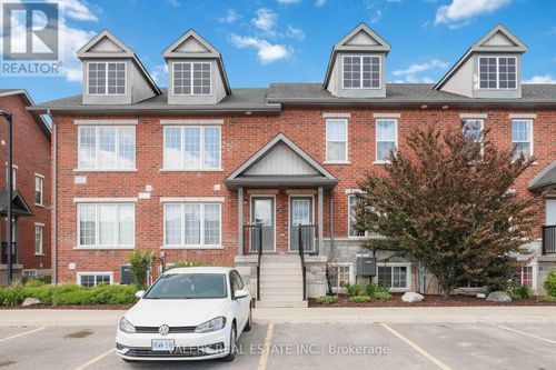 7-250 Penetanguishene Road, Barrie (Georgian Drive), ON, L4M7C2 | Card Image