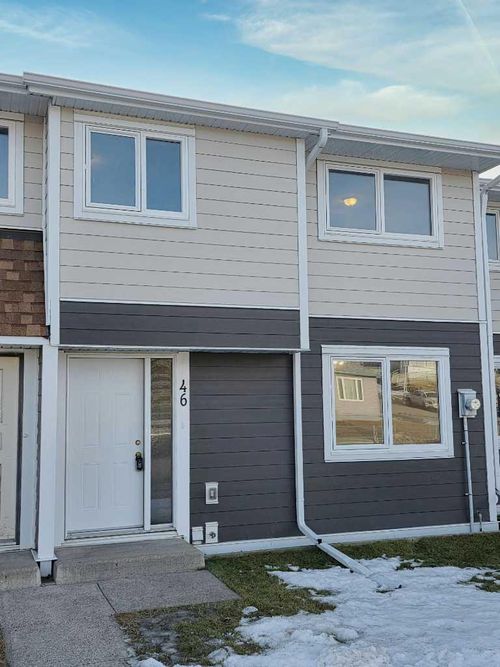 46 97 Ave, Grande Cache, AB, T0E0Y0 | Card Image