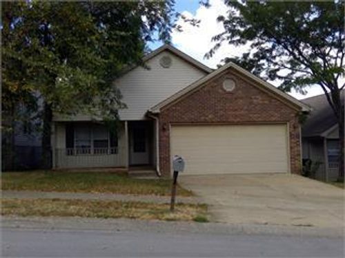 657 Hugging Bear Dr, Lexington, KY, 40509-4392 | Card Image
