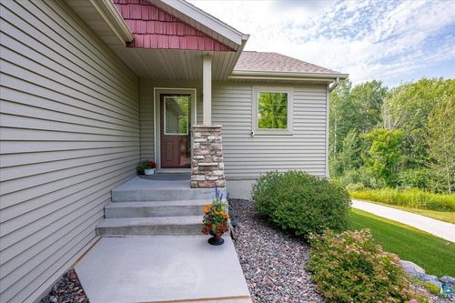 231 Hickory St, Duluth, MN, 55811-2607 | Card Image