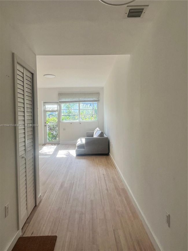 102 - 3917 N Meridian Ave, Condo with 1 bedrooms, 1 bathrooms and null parking in Miami Beach FL | Image 17