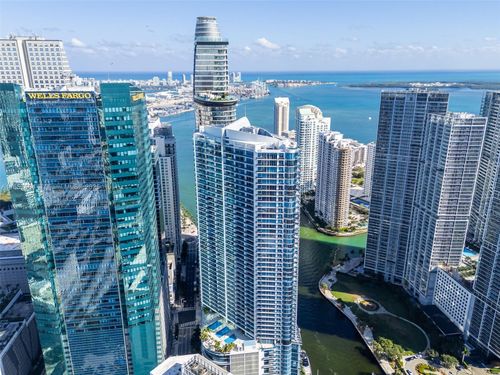 apt-506-200 Biscayne Boulevard Way, Miami, FL, 33131-2168 | Card Image