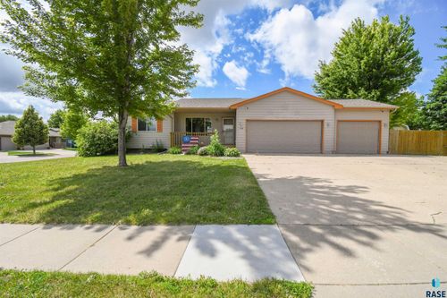 5101 W Cushman St Street, Sioux Falls, SD, 57107 | Card Image