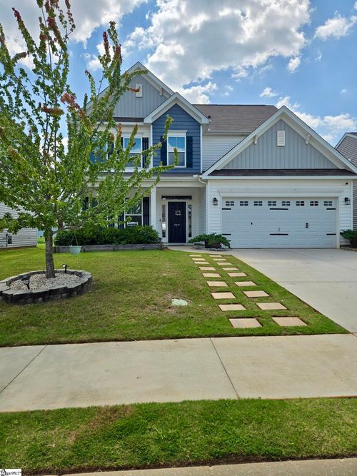 717 Pollyanna Dr, Greenville, SC, 29605-6243 | Card Image