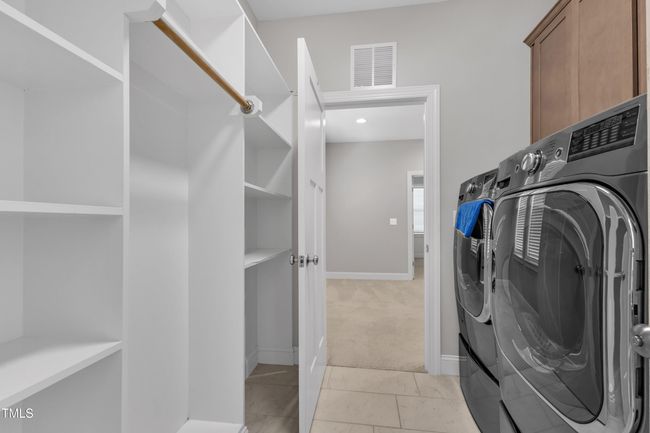Laundry Room | Image 31