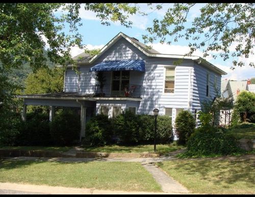 502 Summers St, Hinton, WV, 25951-2223 | Card Image