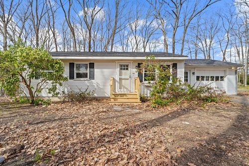 53 Little Turnpike Rd, Shirley, MA, 01464-2207 | Card Image