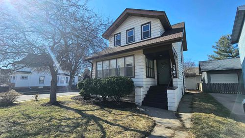 2502 E Johnson Street, Madison, WI, 53704 | Card Image